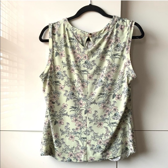 Karl Lagerfeld Sleeveless Blouse in Pale Green Size L - Picture 2 of 6